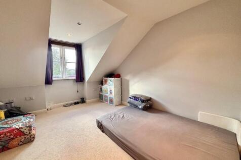 Flat 5 14 Fernhill Bedroom 2.jpg