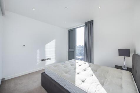 Regents Wharf