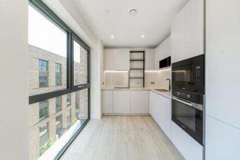 24 Scarlet Court