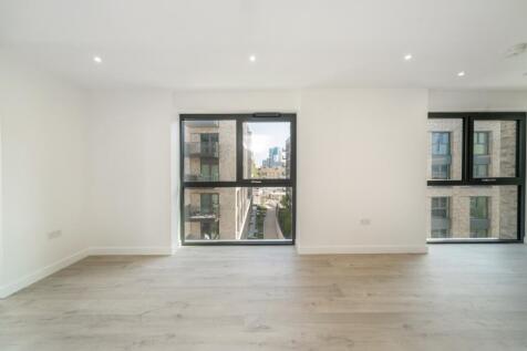 24 Scarlet Court
