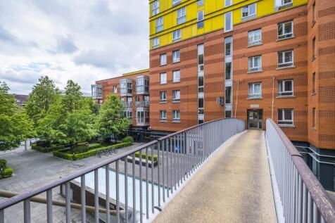 Carronade Court