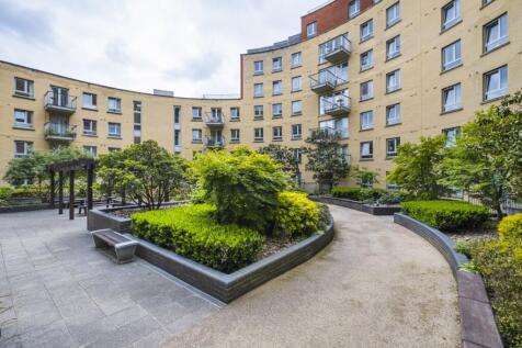 Carronade Court