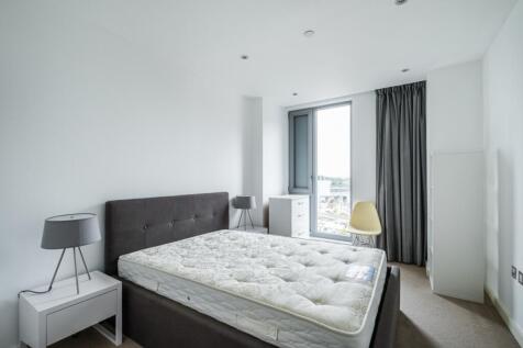 Regents Wharf