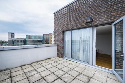 Regents Wharf