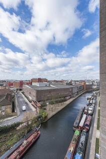 Regents Wharf