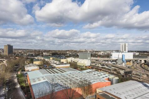 Regents Wharf