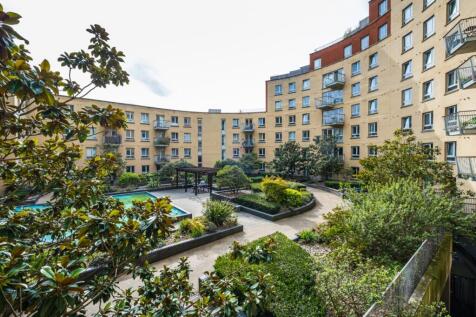 Carronade Court