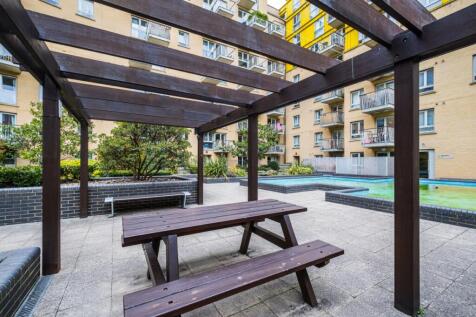 Carronade Court