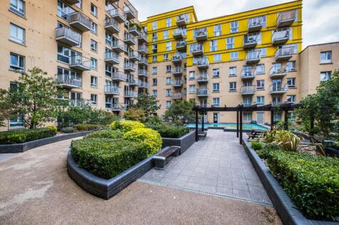 Carronade Court