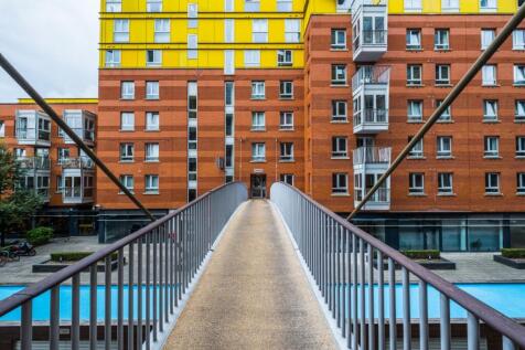 Carronade Court