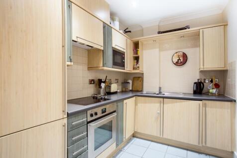 Rodin Court-kitchen