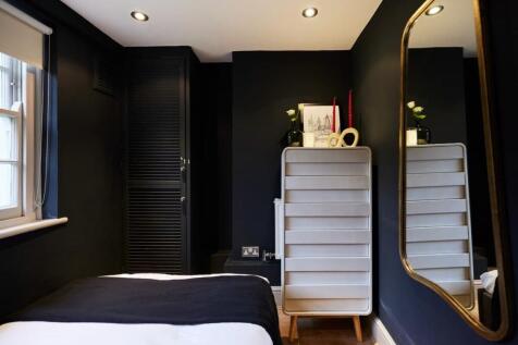 c744deaf-8023-45-...