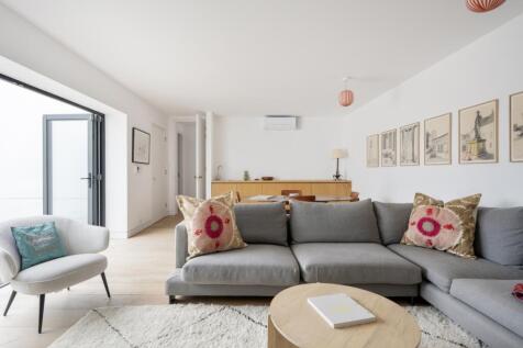 Living room top f...