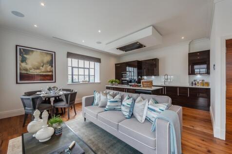 Kitchen/Reception...