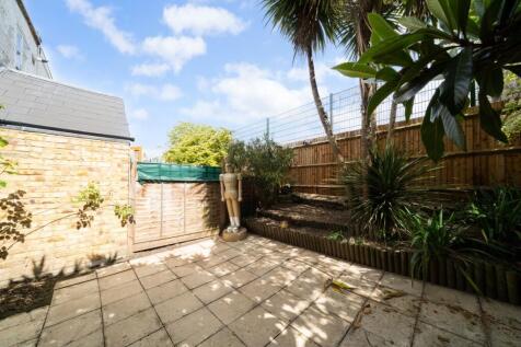 90576_8 Moylan Ro...