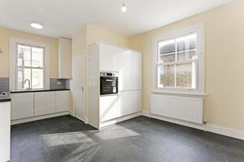 82 Tamworth Stree...
