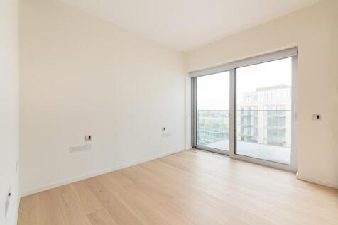 906363ef-7e8e-498...