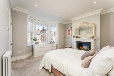 33 Queensmill Roa...