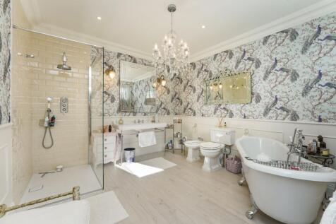 33 Queensmill Roa...