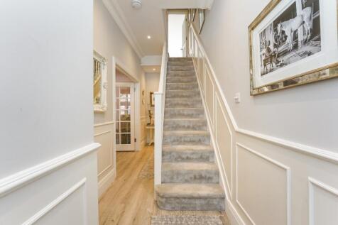 33 Queensmill Roa...
