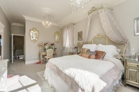33 Queensmill Roa...