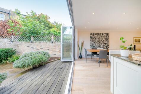 1347428-20-68b5e1...