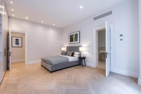 Principal bedroom 