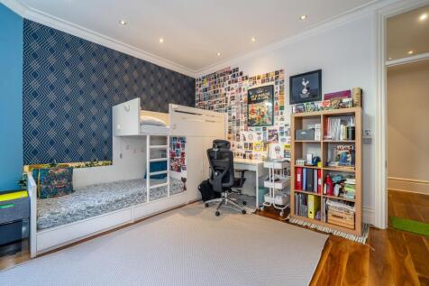 Bedrooom