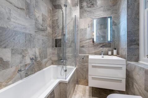 Bedroom Two En-suite