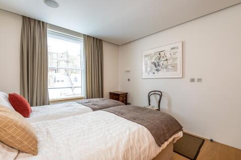 7-Clunie-House-14