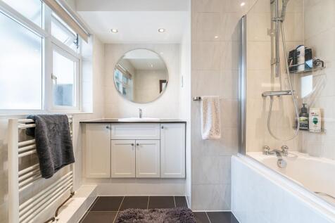 En Suite Bathroom