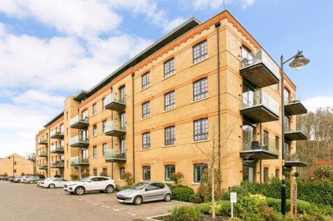 Flat 11 294956 - ...