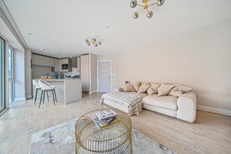 1384002-23-6925fd...