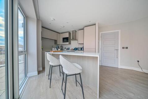 1384002-22-6925fd...