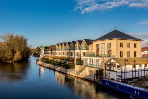 Views from Maiden...