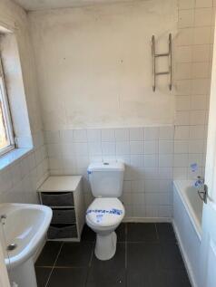 Bathroom T202503181537.jpg