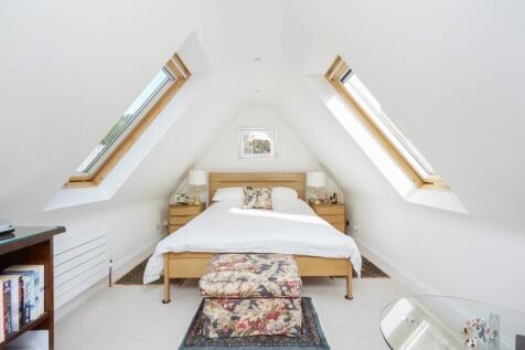 6 Clock House Cot...