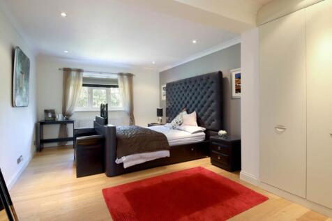 Bedroom 2 (2)