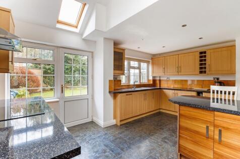 Kitchen b