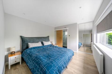 Main bedroom
