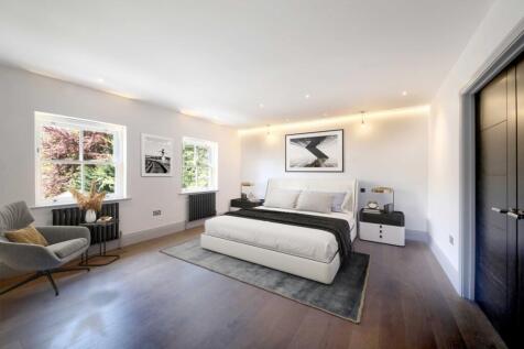 Principal bedroom