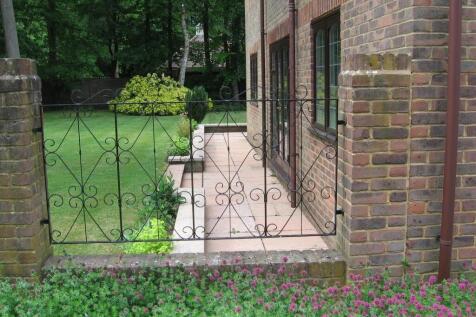Side Gate to Rear...