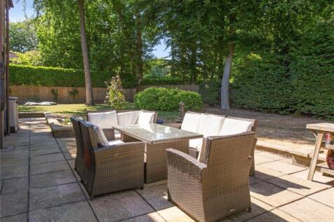Patio furniture 2025