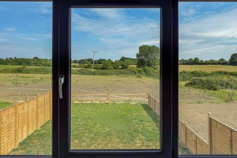 BurstonRidgeFarm-111