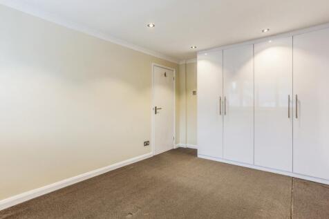 65069_60 Park Dri...