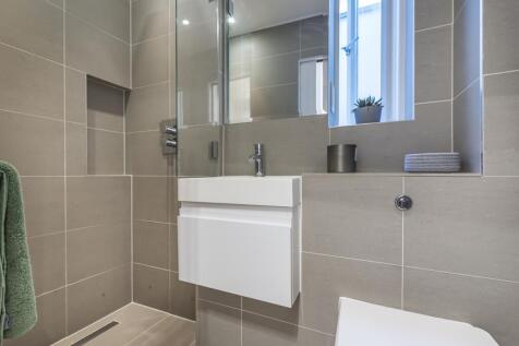 Shower rooom