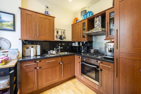 Flat-7-9-Ashburn-...