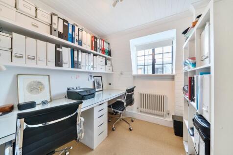 Study/ Bedroom 