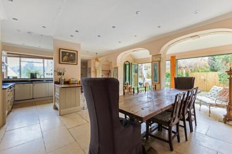 86382_Coach-House...