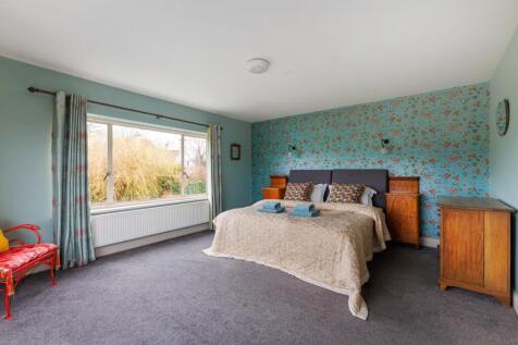86382_Coach-House...